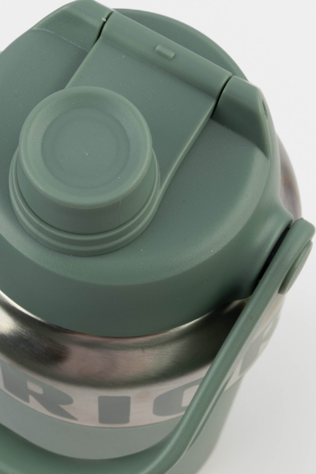 angled detail view of the insulated eco bottle with flip straw cap
