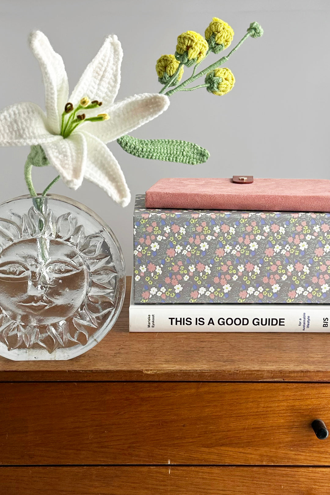 A5 foldable modular desk organiser flowers print closed box styled on wooden surface