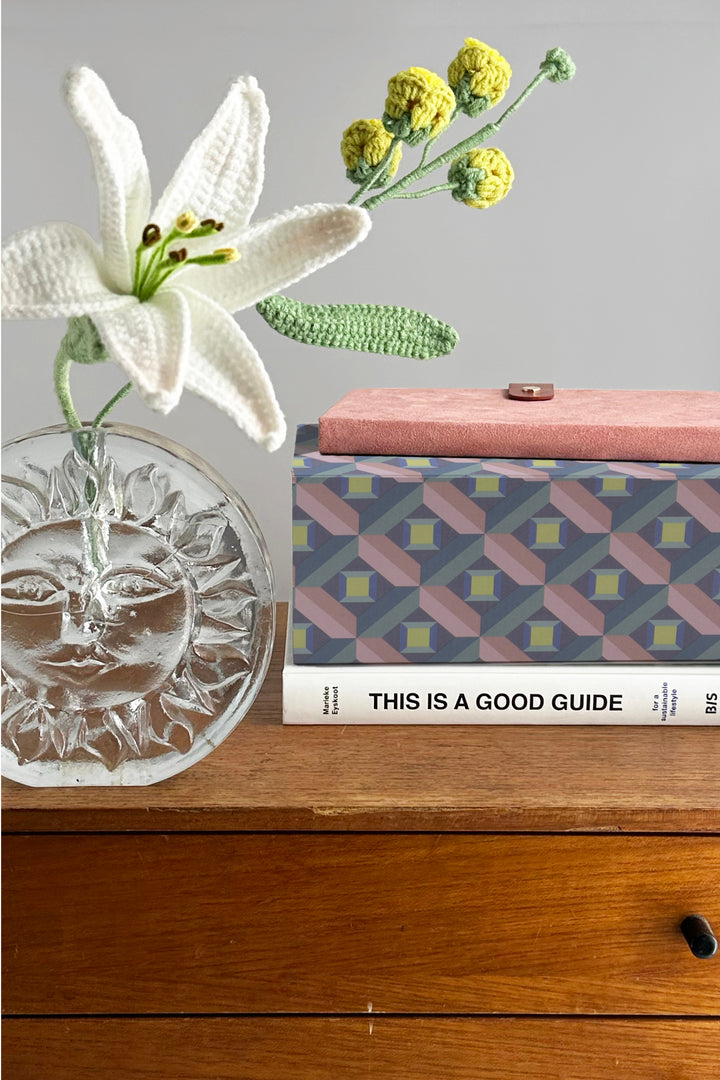 Foldable modular desk organiser A5 optic box styled on desk with books