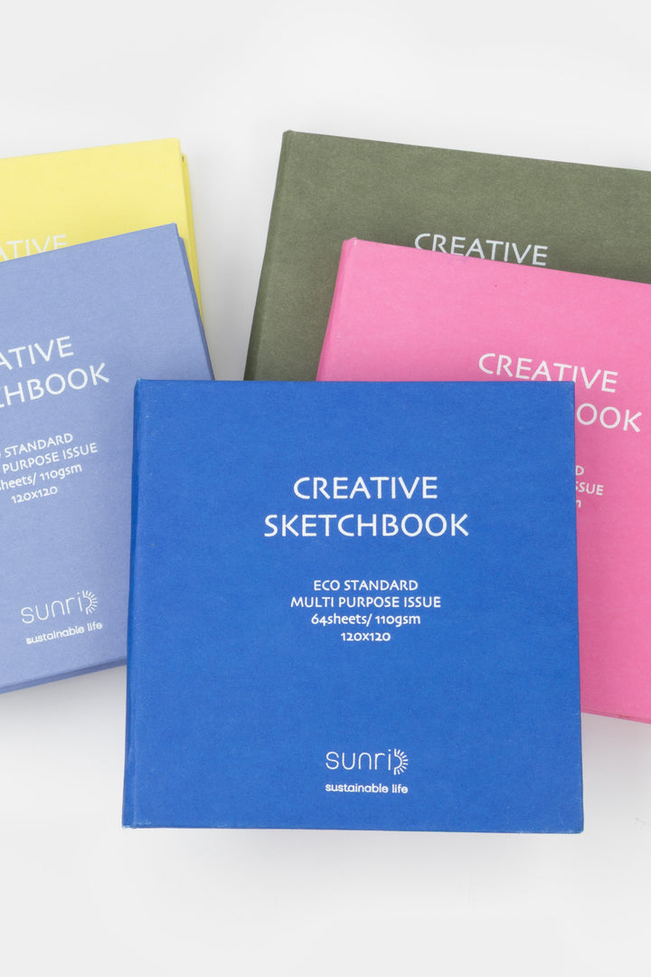 5 different colours of sketchbooks